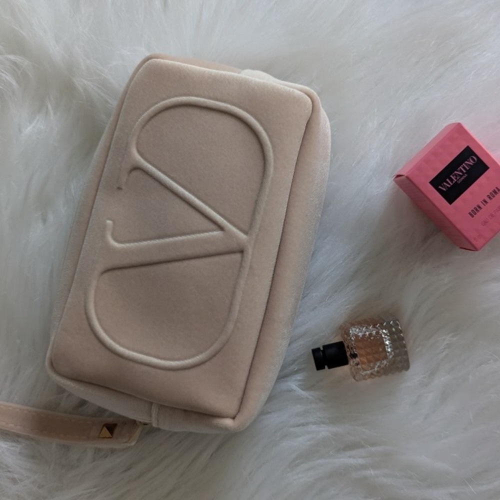 Authentic Valentino Cream Light Pink 🩷 Velvet Logo Pouch